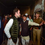 दिल्ली हिंसा: राहुल गांधी ने हिंसा प्रभावित इलाके का किया दौरा