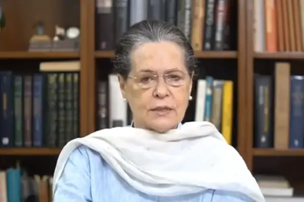 महात्मा गांधी - लाल बहादुर शास्त्री की जयंती पर सोनिया गांधी