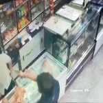 बाइक सवार बदमाशों ने मिठाई की दुकान में फायरिंग कर लूटने की कोशिश, CCTV में कैद