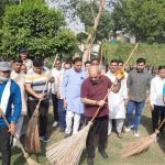 कैबिनेट मंत्री मूलचंद शर्मा बल्लबगढ़ के कल्पना चावला सिटी पार्क से शुरु किया मेगा सफाई अभियान