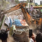 बुल्डोजर एक्शन: SC की रोक के बाद भी मस्जिद के पास तोड़े गए अवैध निर्माण