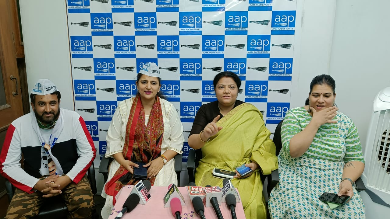 नहीं खराब होने देंगे बच्चों का भविष्य - डॉ सारिका वर्मा