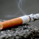 11वीं क्लास की छात्रा को सिगरेट पीते देख दोस्तों ने खींच ली तस्वीरें, फोटो वायरल होने के डर से लगा ली फांसी