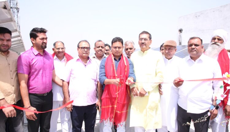 सोलर ऊर्जा का बेहतरीन इस्तेमाल कर रहा है विद्यासागर इंटरनेशनल स्कूल : डीसी जितेंदर यादव