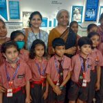 वित्तमंत्री निर्मला सीतारमण से मिले विद्यासागर इंटरनेशनल स्कूल के छात्र