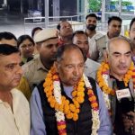परिवहन मंत्री मूलचंद शर्मा व विधायक नरेंद्र गुप्ता का एयरपोर्ट पर जोरदार स्वागत