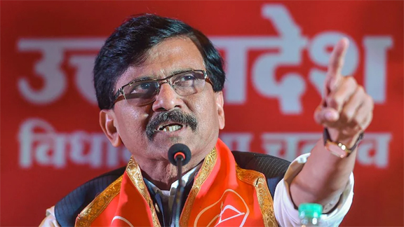 शिंदे गुट के विधायक का संजय राउत पर बड़ा आरोप, मनोहर जोशी का घर जलाने का दिया था आदेश