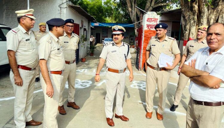 भूपानी थाने का पुलिस आयुक्त विकास कुमार अरोड़ा ने किया निरीक्षण