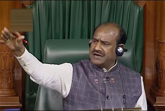 Om Birla was angry with the uproar in Parliament, told the members - the public did not send placards to show slogans