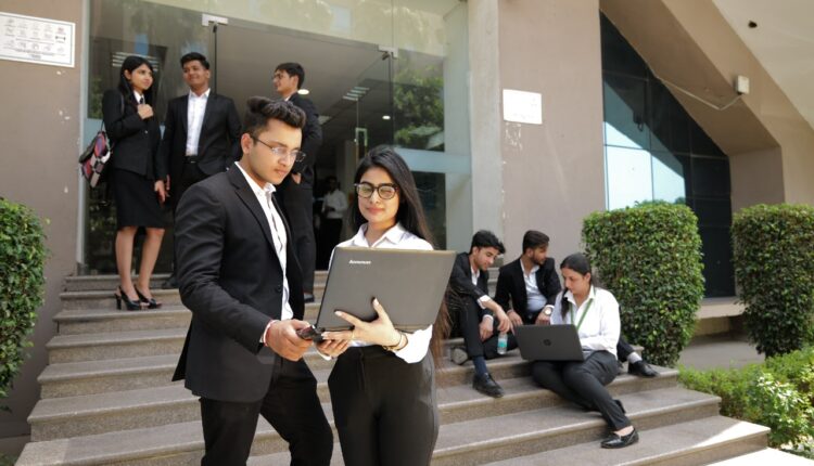 मानव रचना इंटरनेशनल इंस्टीट्यूट ऑफ रिसर्च एंड स्टडीज़ ने शिक्षा मंत्रालय की एनआईआरएफ रैंकिंग 2022 में अपनी छाप छोड़ी