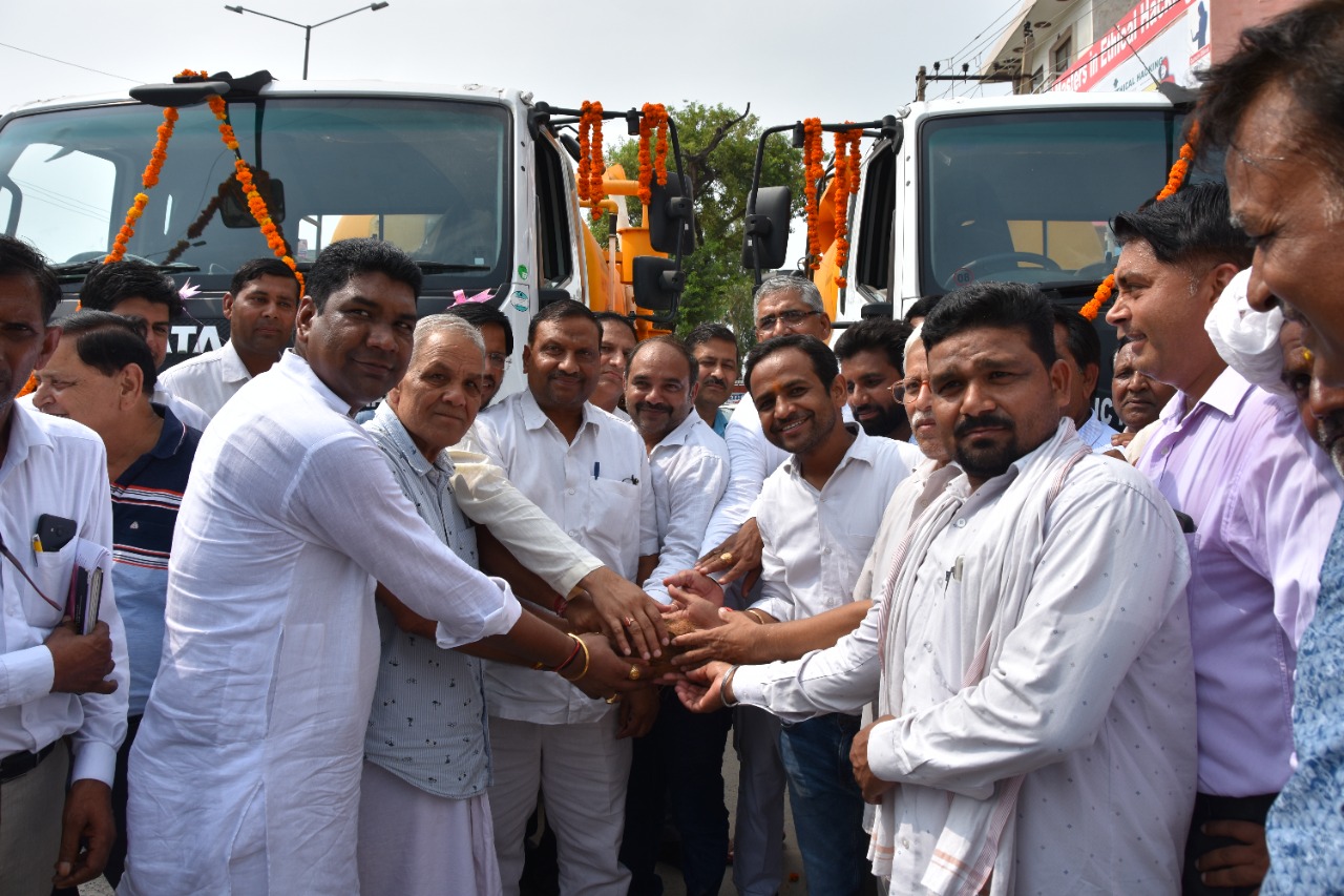 Palwal ..सीवर सफाई के लिए सक्शन मशीनों का मिला मनोहर तोहफा,MLA दीपक मंगला ने किया लोकार्पण