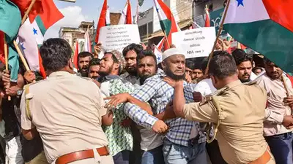 PFI पर 5 साल का बैन, सरकार बोली- इनकी गतिविधियों से सुरक्षा को खतरा