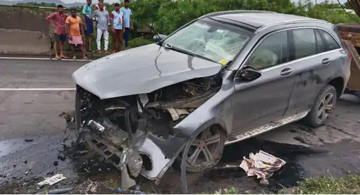 साइरस की कार की एक्सीडेंट मिस्ट्री: पुलिस ने कार की डेटा चिप जर्मनी भेजी