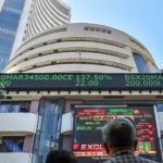 सेंसेक्स 1000 अंक लुढ़का, निवेशकों को चार लाख करोड़ रुपए का नुकसान