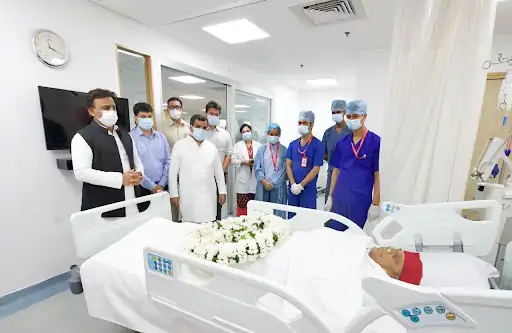 मुलायम का अंतिम संस्कार कल: सैफई पहुंची पार्थिव देह