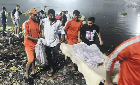 गुजरात में ब्रिज टूटा, अबतक 190 की मौत, गुजरात सरकार का फैसला- मृतकों का पोस्टमार्टम नहीं होगा