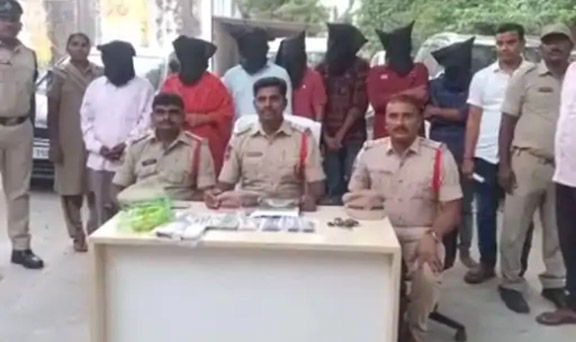 माता-पिता ने 8 लाख में कराया शराबी बेटे का मर्डर: पहले मंदिर ले गए, फिर शराब पिलाकर रस्सी से गला घोंटा