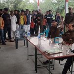 सीपी विकास अरोड़ा और डीसी विक्रम सिंह ने किया कोट गांव के बूथ का निरीक्षण