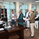 Distt police superintendent ( palwal ) ने अपने कार्यालय मे लगाया जनता दरबार