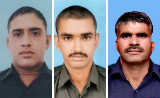 कश्मीर के कुपवाड़ा में सेना के 3 जवान शहीद: माछल में बर्फ से फिसलकर गाड़ी गहरी खाई में गिरी, रेगुलर ऑपरेशन के दौरान हादसा