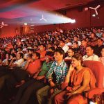 सिनेमा हॉल में बिकते रहेंगे महंगे पॉपकॉर्न-समोसे: SC ने कहा- थिएटर को नियम-शर्तें तय करने का अधिकार, ग्राहक चाहे तो न खरीदे