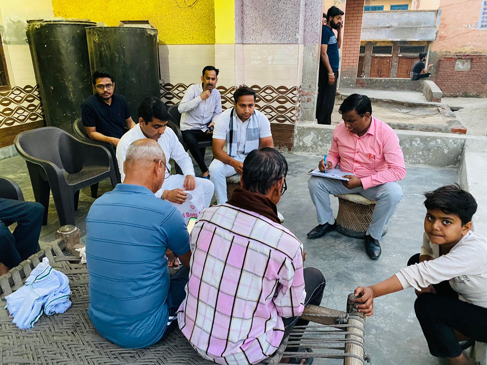 फ्लाइओवर और रेलवे अंडरपास को ठीक करवाने के लिए चलाये जा रहे हस्ताक्षर अभियान को मिल रहा है लोगों का समर्थन : कौशल ततारपुर