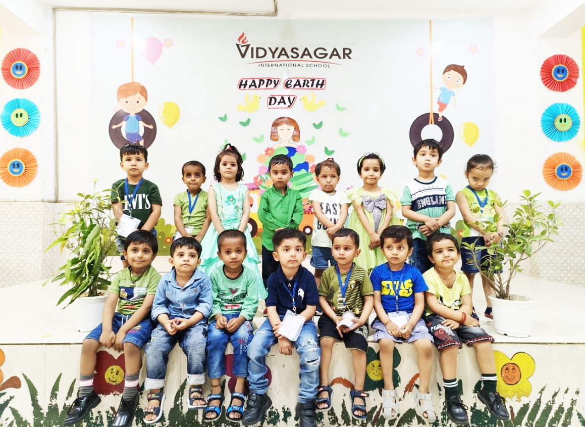 पृथ्वी हमारी मां जिसका सभी को करना चाहिए सम्मान : धर्मपाल यादव