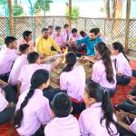 विद्यार्थियों का भव्य स्वागत कर विद्यासागर इंटरनेशनल स्कूल में मनाया दाखिला उत्सव