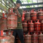 सस्ता हुआ कॉमर्शियल गैस सिलेंडर, इसकी कीमत में हुई 92 रुपए की कटौती