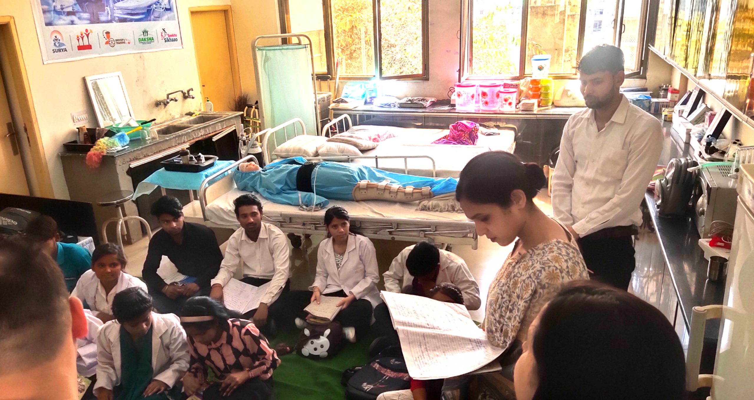 एडीसी अपराजिता ने किया सेक्टर-86 में साईधाम स्किल डेवलपमेंट सेंटर/ हुनर मंद केन्द्र का औचक निरीक्षण