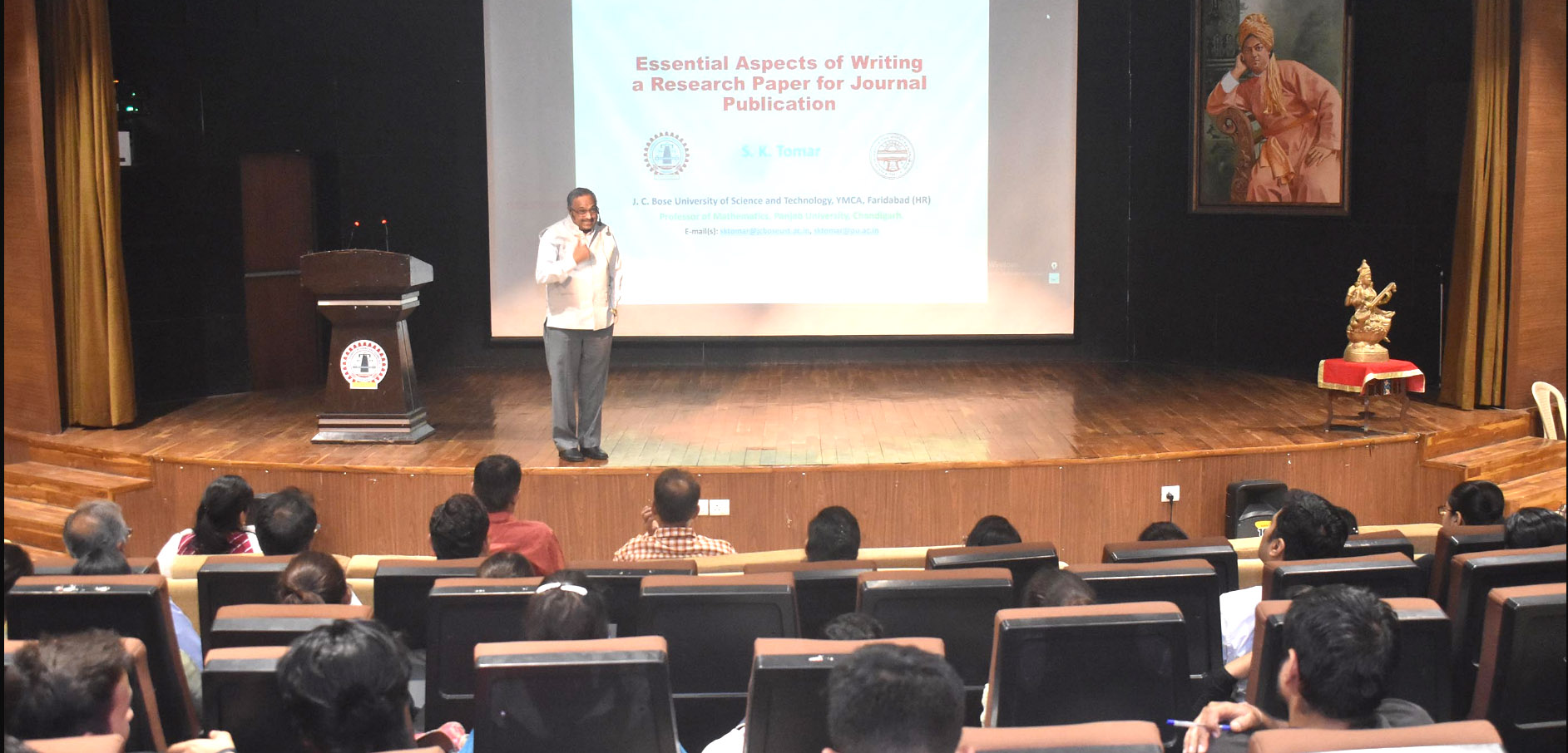 कुलपति ने शोधकर्ताओं को शोध पत्र लिखने के आवश्यक पहलुओं से परिचित करवाया