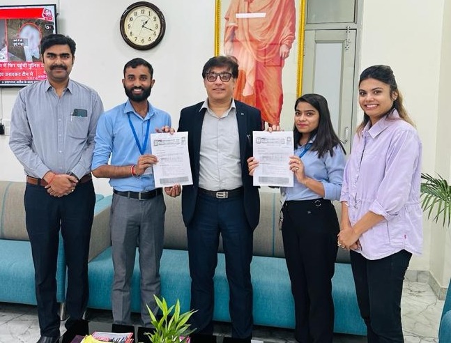 श्री विश्वकर्मा कौशल विश्वविद्यालय के कुलपति डा. राज नेहरू ने सौंपे ऑफर लेटर