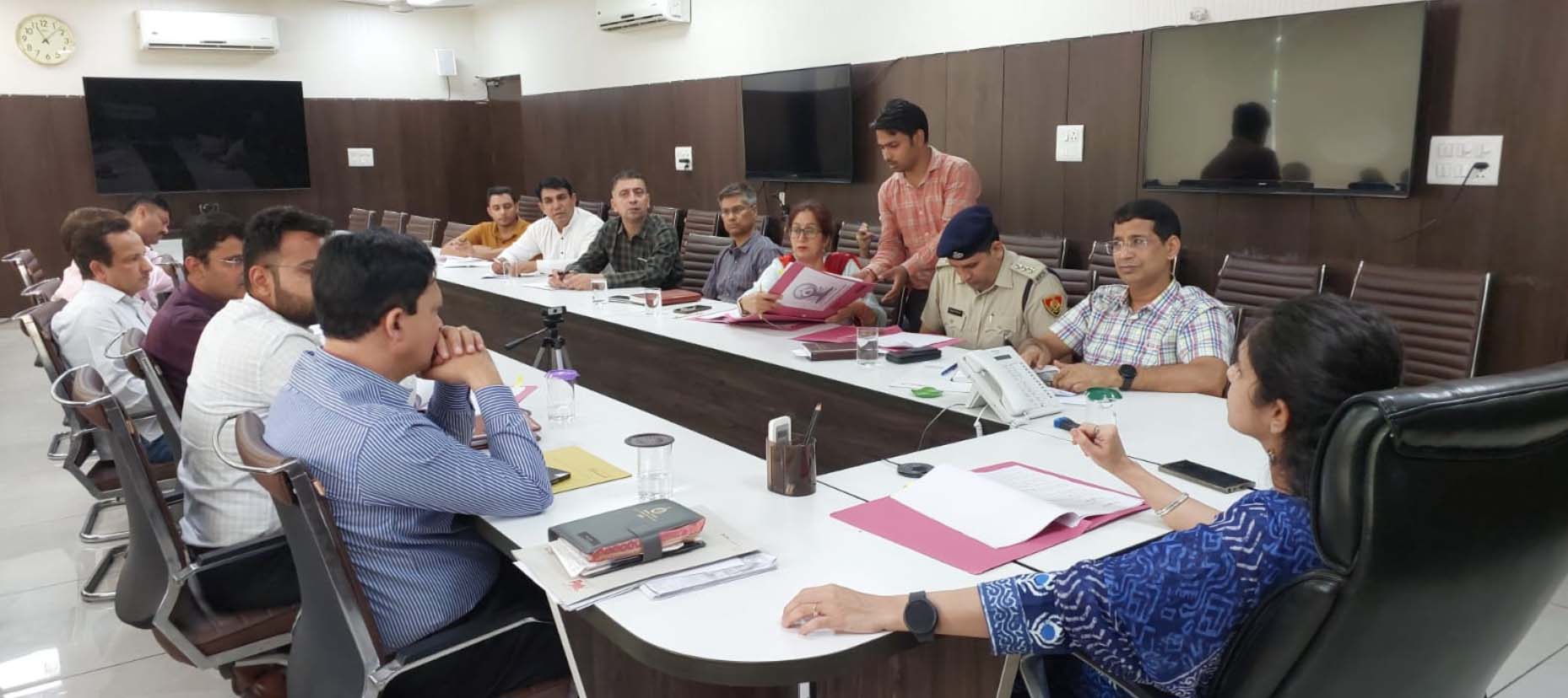 नौवें अंतर्राष्ट्रीय योग दिवस के लिए आगामी 29 मई से तीन दिवसीय योग प्रशिक्षण किया जाएगा आयोजित : एडीसी अपराजिता