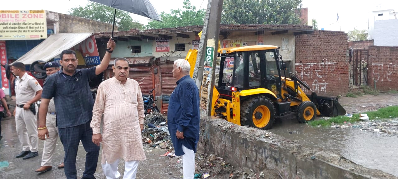 People will not be allowed to suffer due to waterlogging due to unseasonal rains: Moolchand Sharma