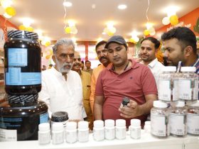 केंद्रीय राज्य मंत्री कृष्ण पाल गुर्जर ने किया जेनेरिक दवाइयों की दुकान का शुभारंभ