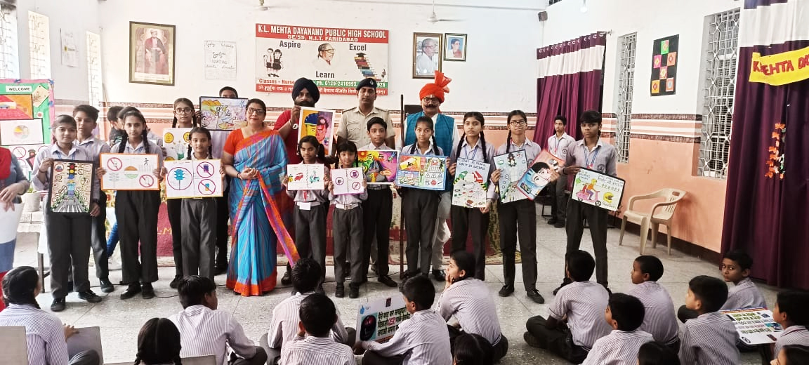 Give only love to children, not vehicle at all: Devendra Singh