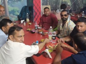 CM flying , Faridabad द्वारा ढाबे पर अवैध रूप से शराब पिलाने की सूचना पर मारी रेड