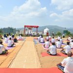 भारत हिमालय की घाटियों में किया योगाभ्यास - भारत तिब्बत पुलिस सीमा बल