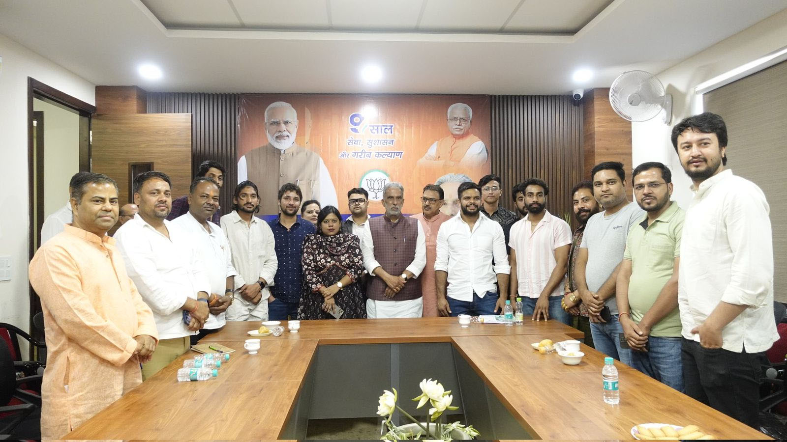 कृष्णपाल गुर्जर ने सोशल मीडिया इन्फ्ल्युन्सर्स के साथ किया संवाद, गिनवाई 9 वर्षों  की उपलब्धियां