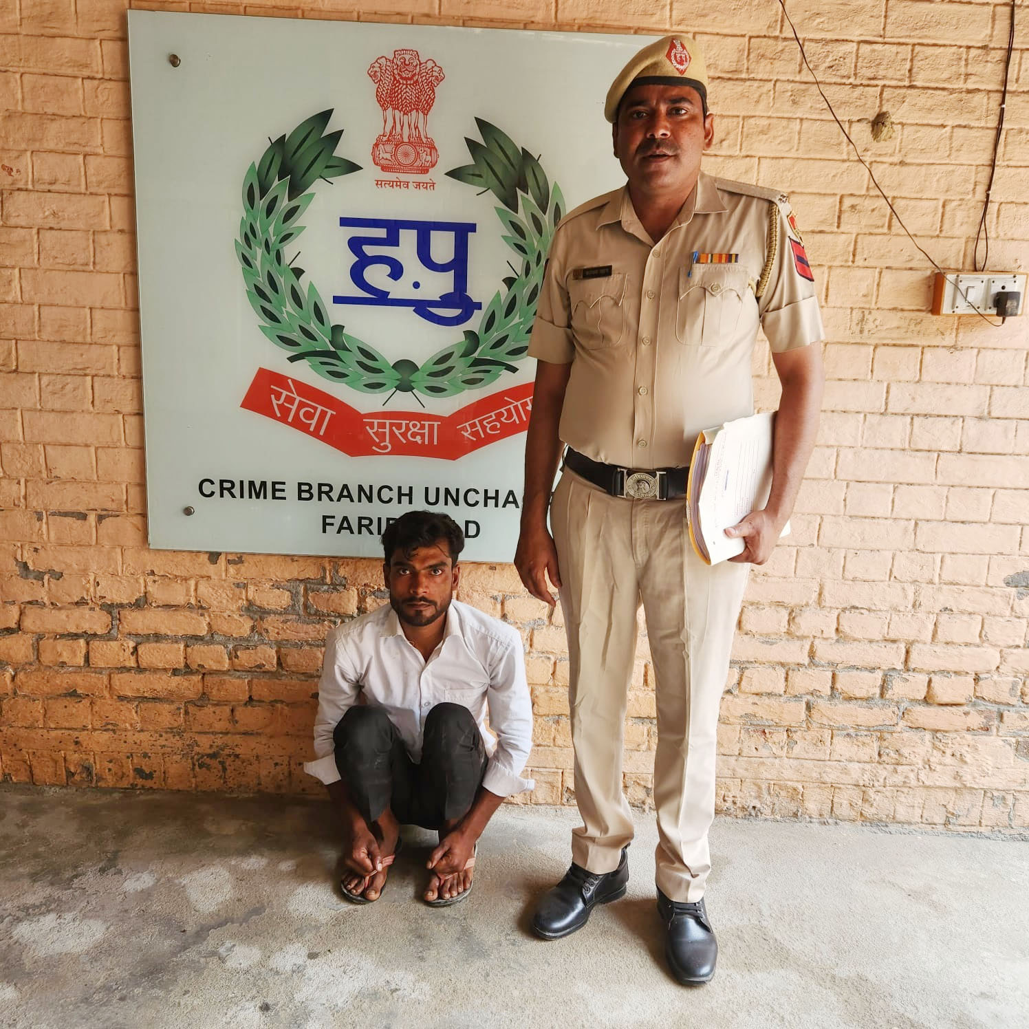 घरों से चोरी करने वाले आरोपी को क्राइम ब्रांच उंचा गांव की टीम ने किया गिरफ्तार