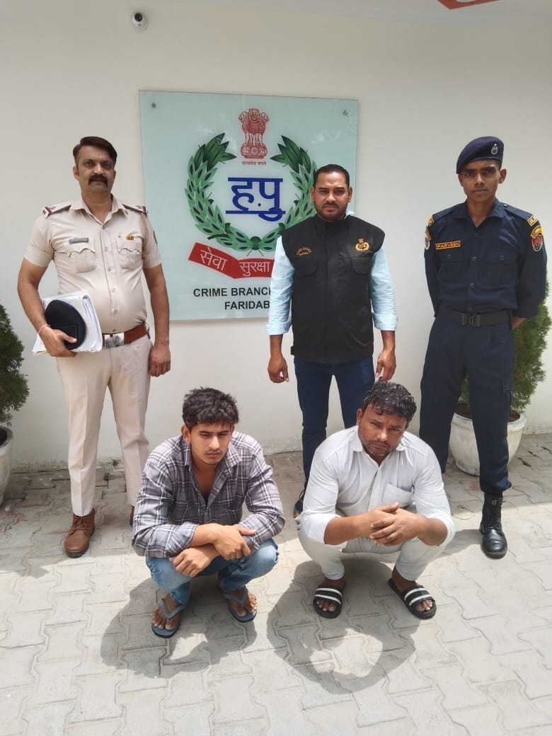 कुरेशीपुर में कैंची से गोदकर की गई युवक की हत्या के मामले में क्राइम ब्रांच 56 ने 2 आरोपियो को किया गिरफ्तार