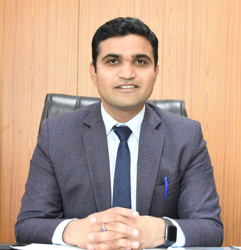 जिला में 9वां अंतर्राष्ट्रीय योग दिवस का भव्य आयोजन किया जाएगा: डीसी विक्रम सिंह