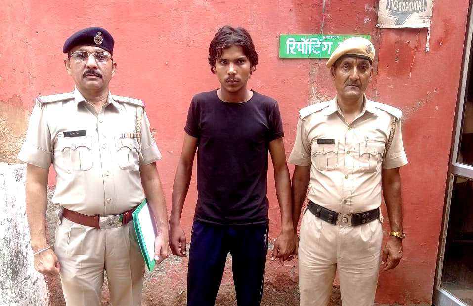 मुंडकटी थाना पुलिस ने भाई पर कट्टा से फायर कर जानलेवा हमला मामले में आरोपी भाई को चंद घंटों में किया गिरफ्तार