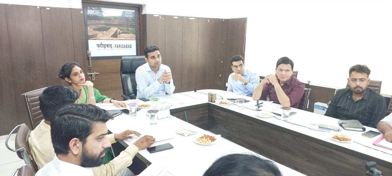 विकास कार्यों के लिए आवंटित फंड का सभी विभाग करें सदुपयोग : उपायुक्त विक्रम सिंह