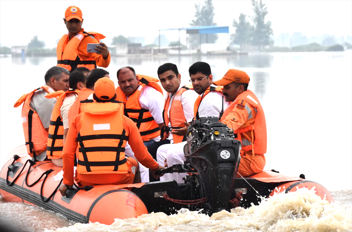 आपसी तालमेल से काम करेंगे तभी हम जानमाल का नुकसान बचा सकेंगे : उपमुख्यमंत्री दुष्यंत चौटाला
