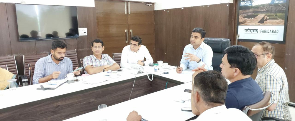 बाढ़ पीड़ितों के बचाव कार्य जारी: डीसी विक्रम सिंह