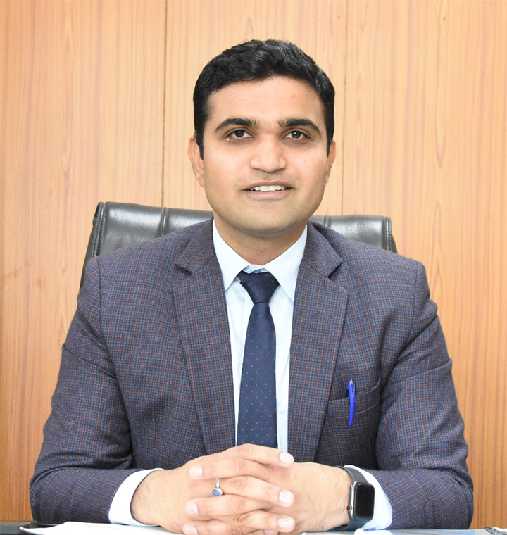 कावङियो की सुरक्षा के लिए धारा 144 लागू: जिलाधीश विक्रम सिंह