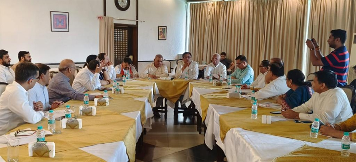 पंचायती राज के माध्यम से होता है गांवों का विकास : ओमप्रकाश धनखड़