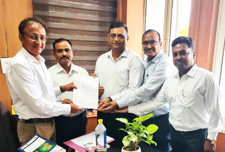 फरीदाबाद इनकम टैक्स बार एसोसिएशन ने विभाग के नये पोर्टल में आ रही दिक्कतों को लेकर प्रिंसीपल कमिश्नर को सौंपा ज्ञापन
