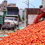 कर्नाटक में 2.5 टन टमाटर से भरा ट्रक हाईजैक